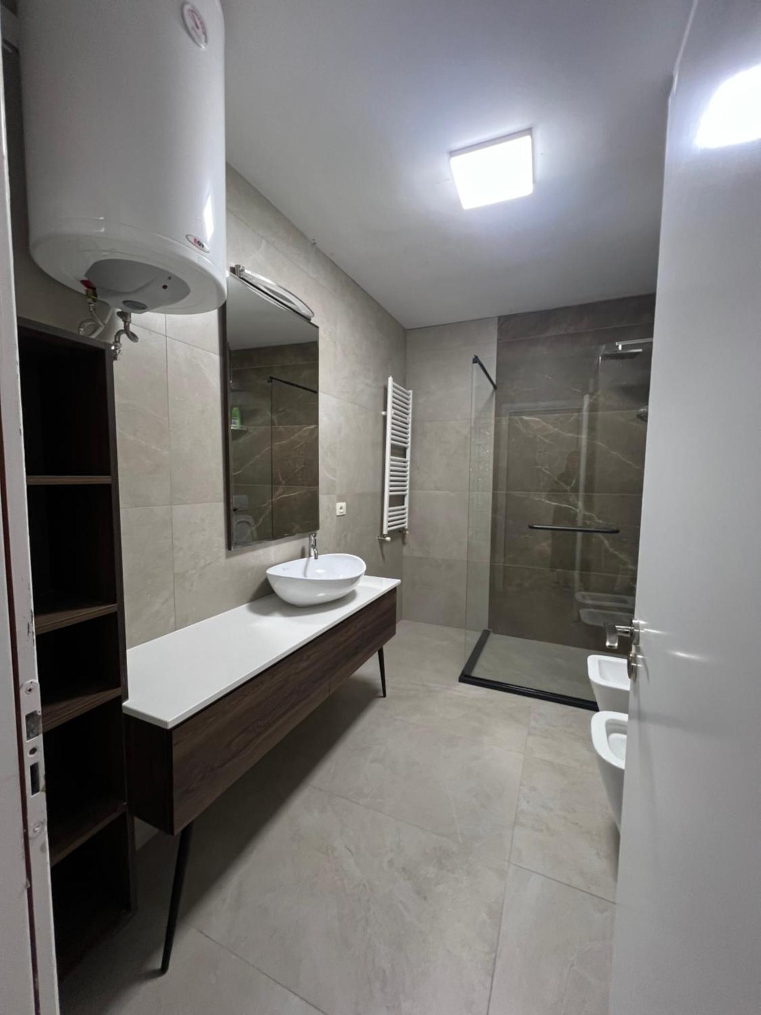 Erlaiden Apartment Shkodër Eksteriør billede