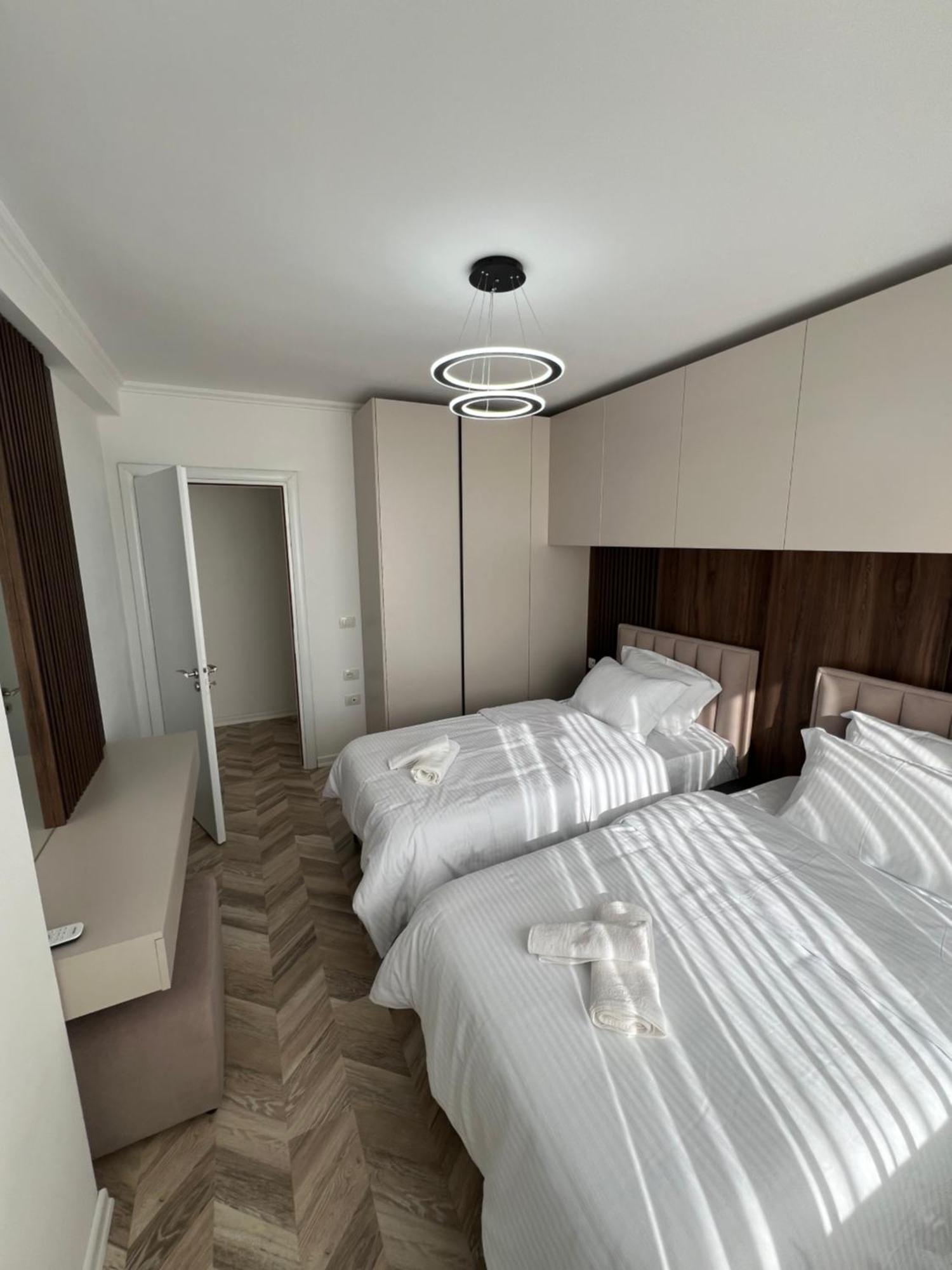 Erlaiden Apartment Shkodër Eksteriør billede